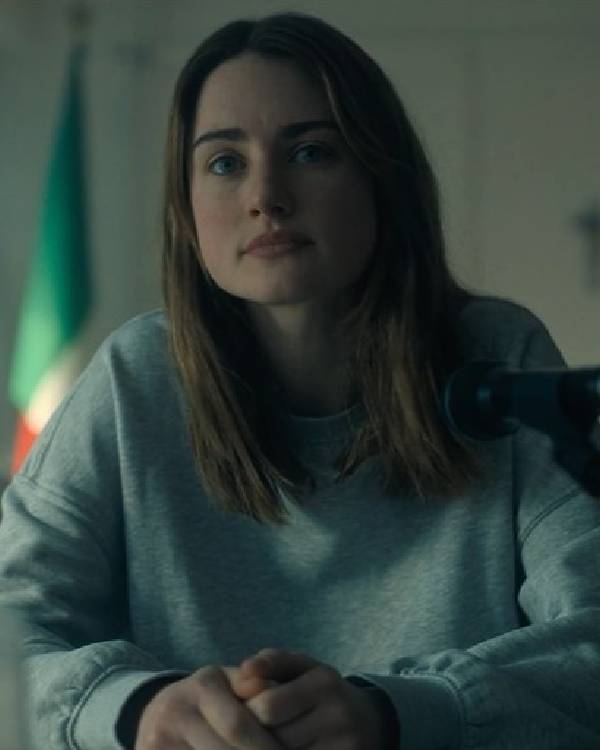 The Twisted Tale of Amanda Knox Grace Van Patten Grey Sweater USA Jackets