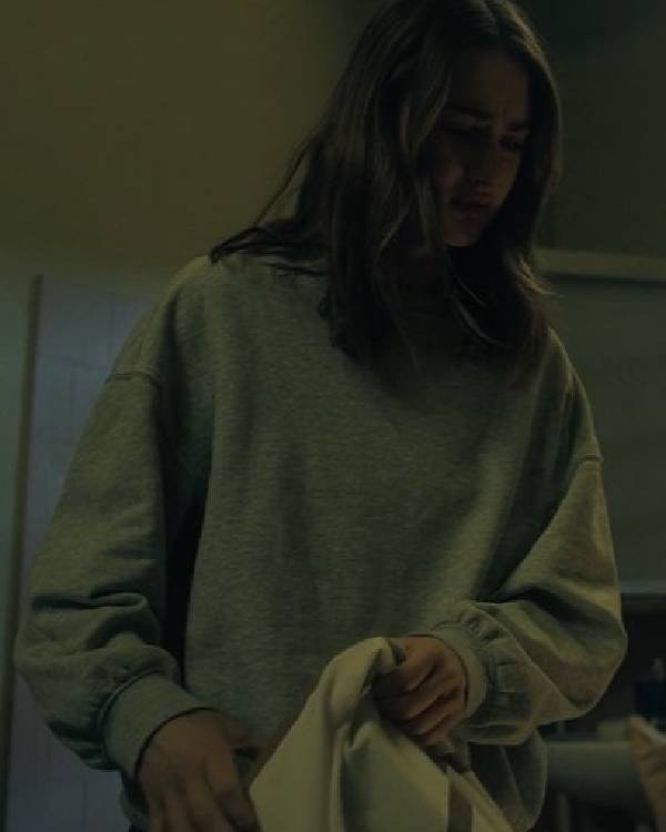 The Twisted Tale of Amanda Knox Grace Van Patten Grey Sweater USA Jackets