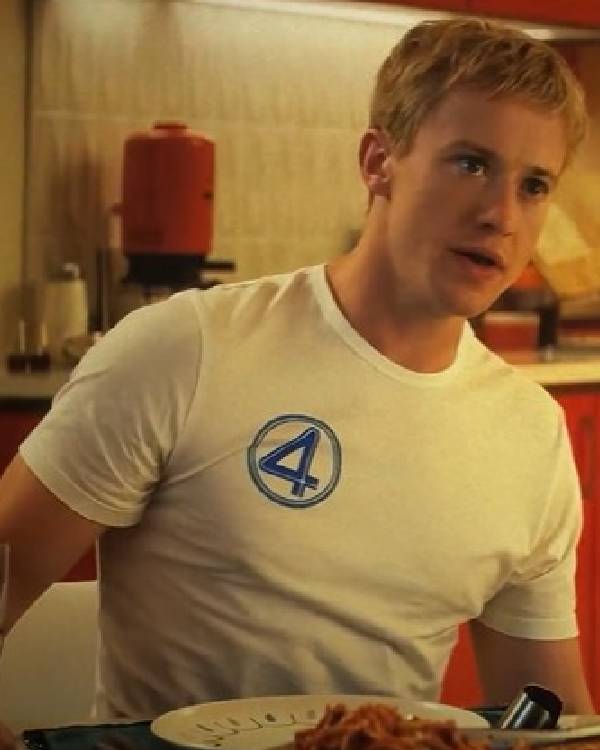 The Fantastic Four: First Steps Joseph Quinn White T-Shirt USA Jackets