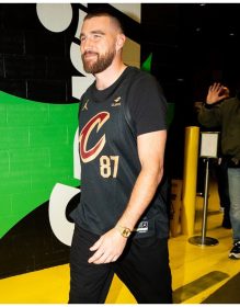 Travis Kelce Cleveland Cavaliers 87 Jersey USA Jackets